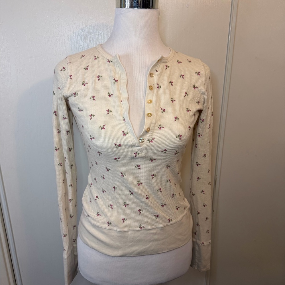 Vintage Y2K Juicy Couture Rosebud Floral Waffle Thermal Top